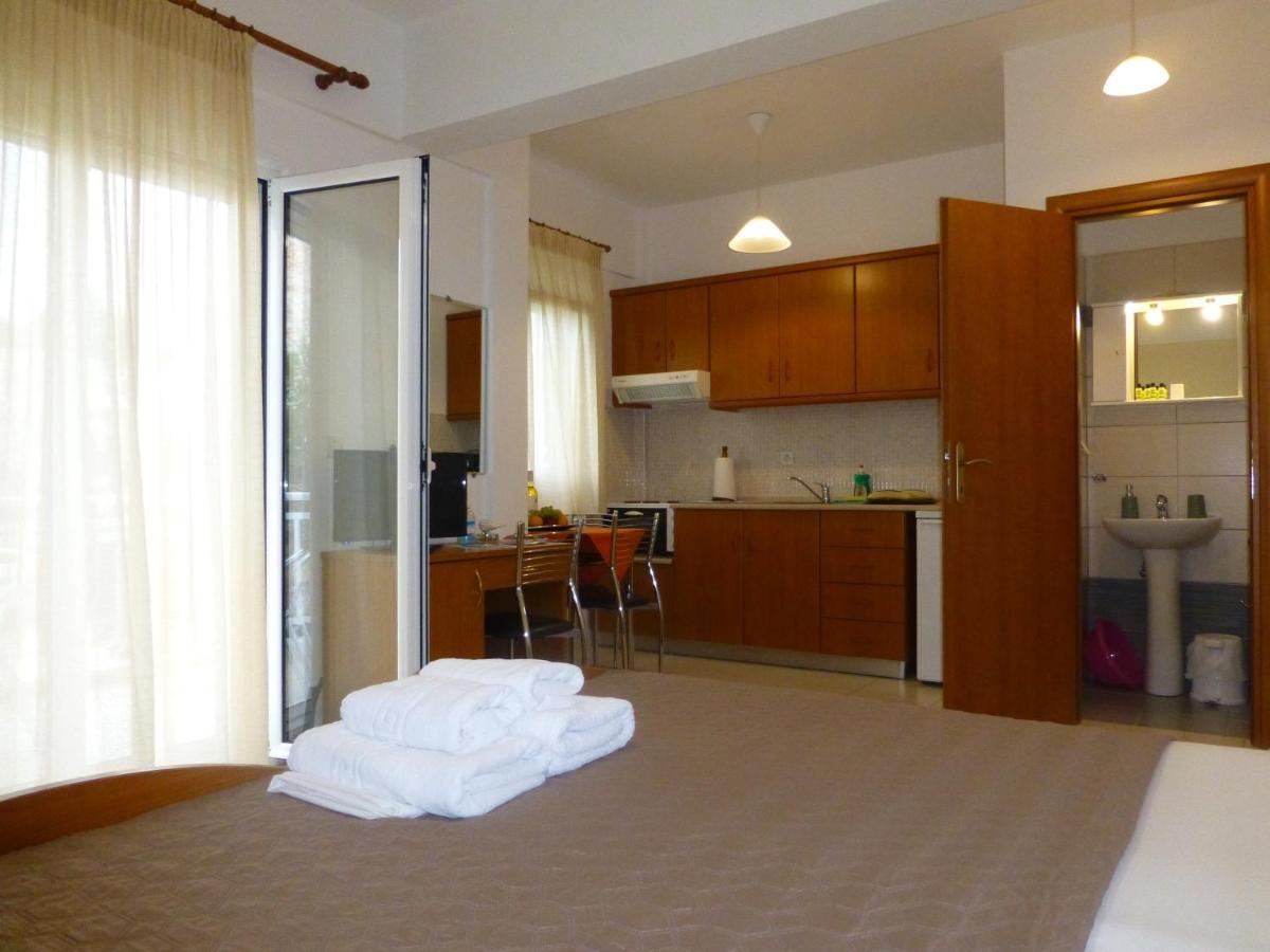 Pavloudis Apartments Psakoudia Bagian luar foto