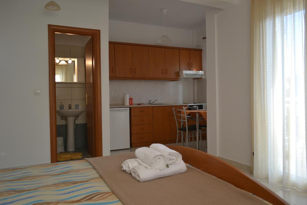 Pavloudis Apartments Psakoudia Ruang foto