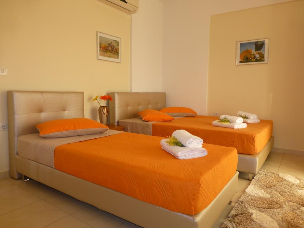 Pavloudis Apartments Psakoudia Ruang foto