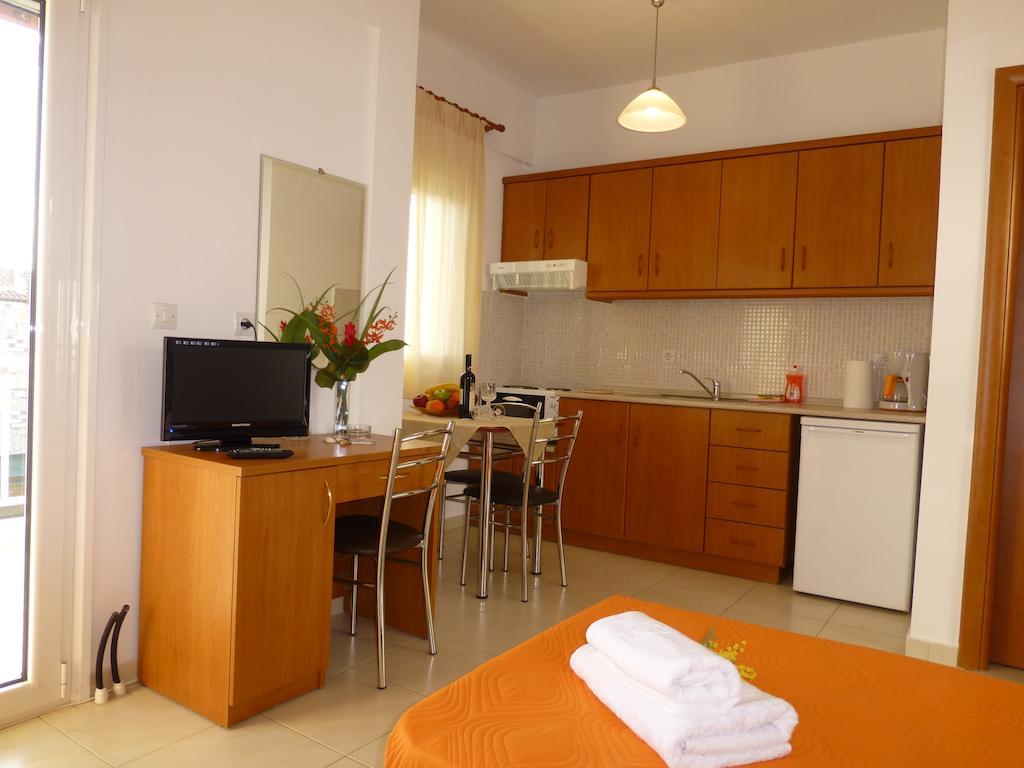 Pavloudis Apartments Psakoudia Ruang foto
