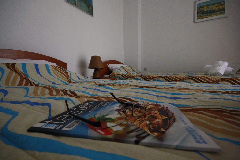 Pavloudis Apartments Psakoudia Ruang foto