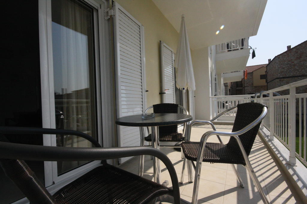 Pavloudis Apartments Psakoudia Ruang foto