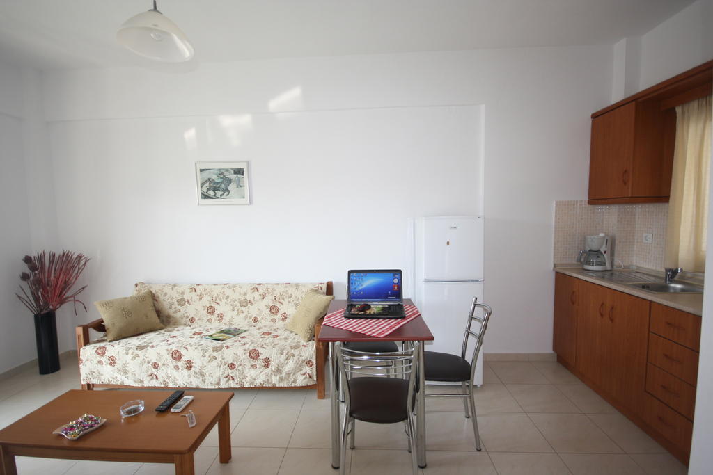 Pavloudis Apartments Psakoudia Ruang foto