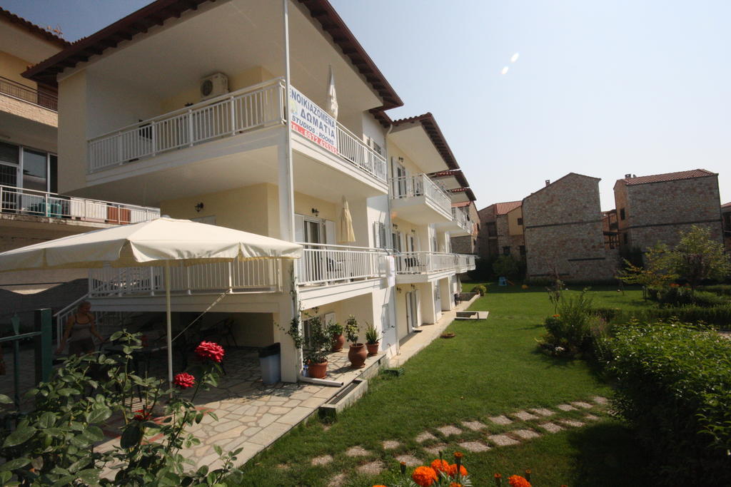 Pavloudis Apartments Psakoudia Bagian luar foto
