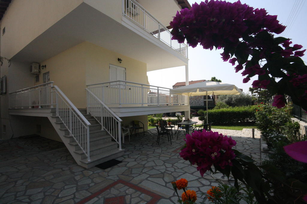 Pavloudis Apartments Psakoudia Bagian luar foto